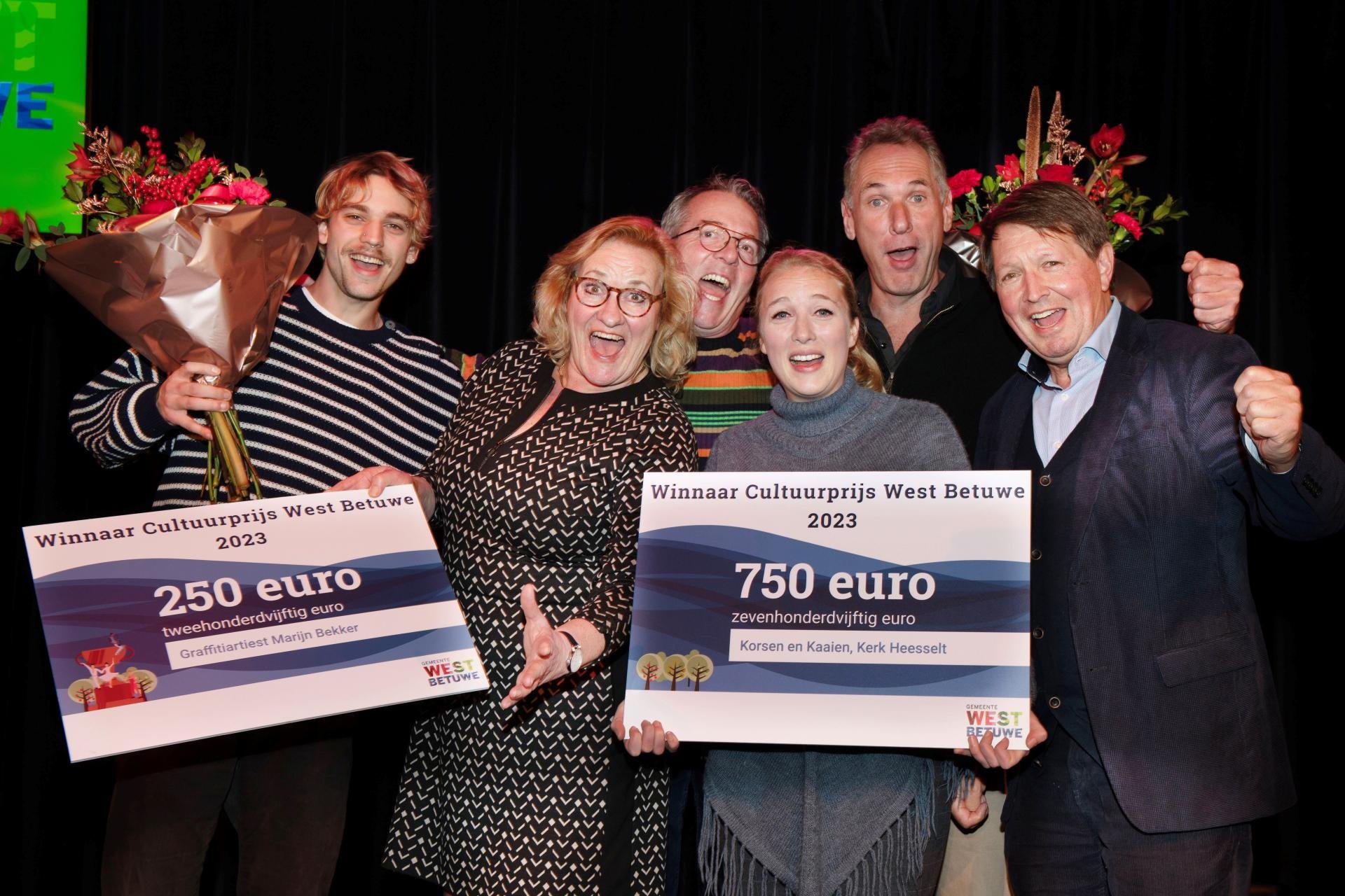 Op woensdag 13 december reikte wethouder Cultuur & Kunst Wil Kosterman de Cultuurprijs West Betuwe 2023 en de Aanmoedigingsprijs uit